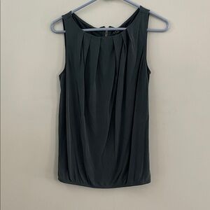 LOFT Green Sleeveless Pleated Blouse